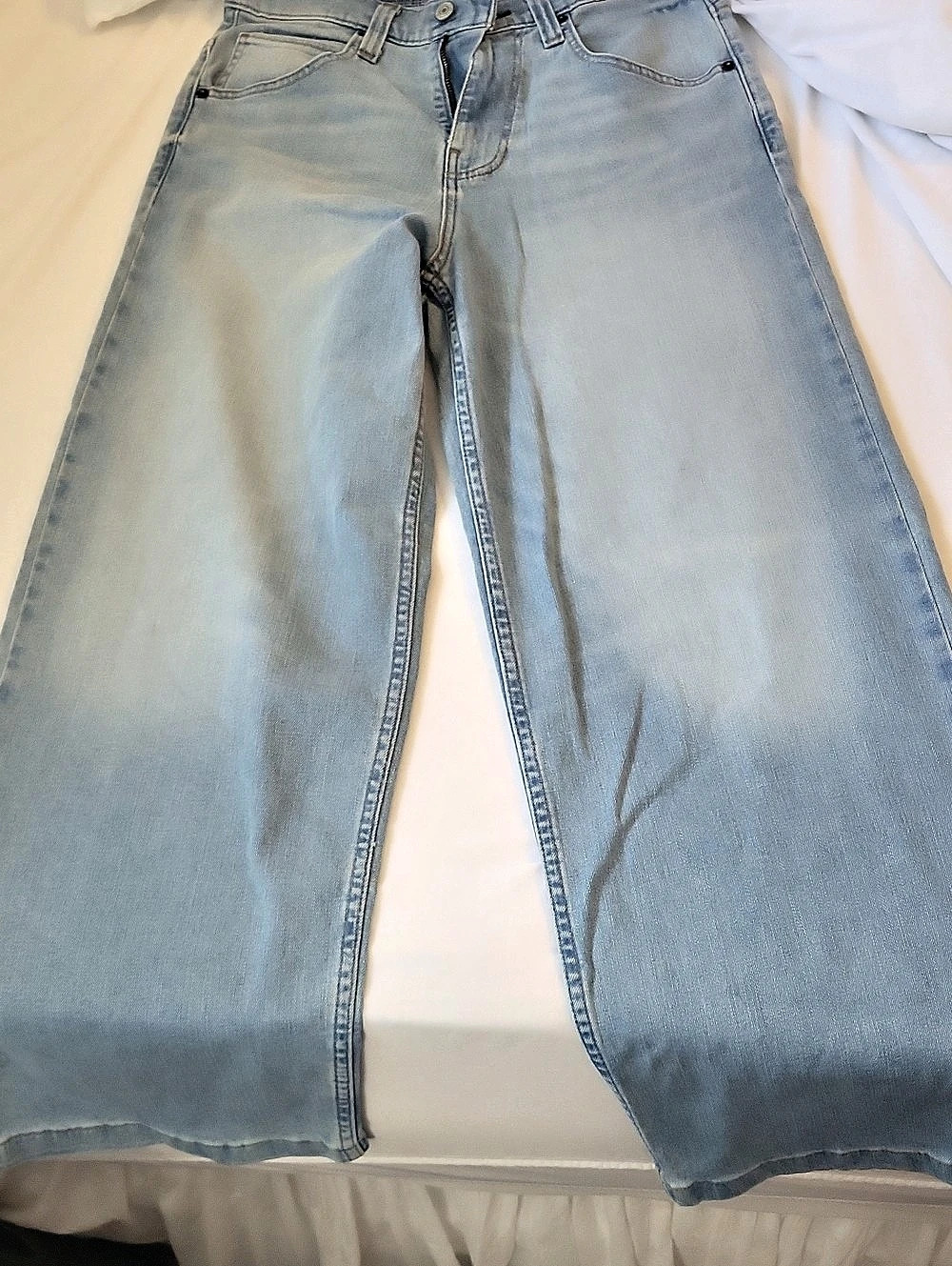 Hollister Super Baggy Wide Leg Jeans W28 x L30 NWT For Boys!!!